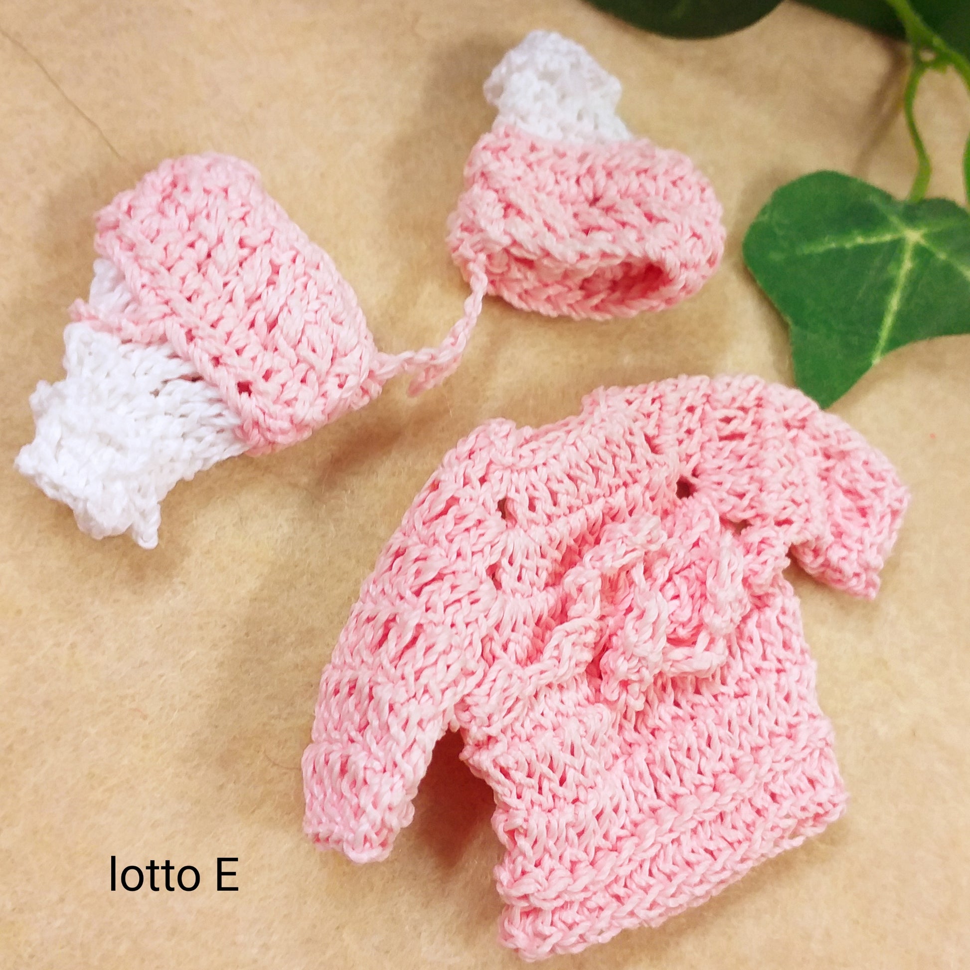 abitino uncinetto decorazioni per biglietti auguri regalo bebè rosa bimba fai da te lotto E