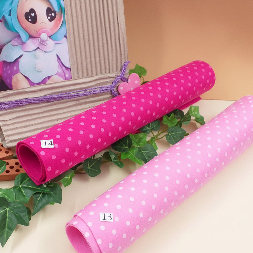 tessuto colorato feltro pannolenci stampato pois fantasia uso creare bambola fommy vestina rosa fucsia lavoretti creativi bambini addobbi decorazioni natale