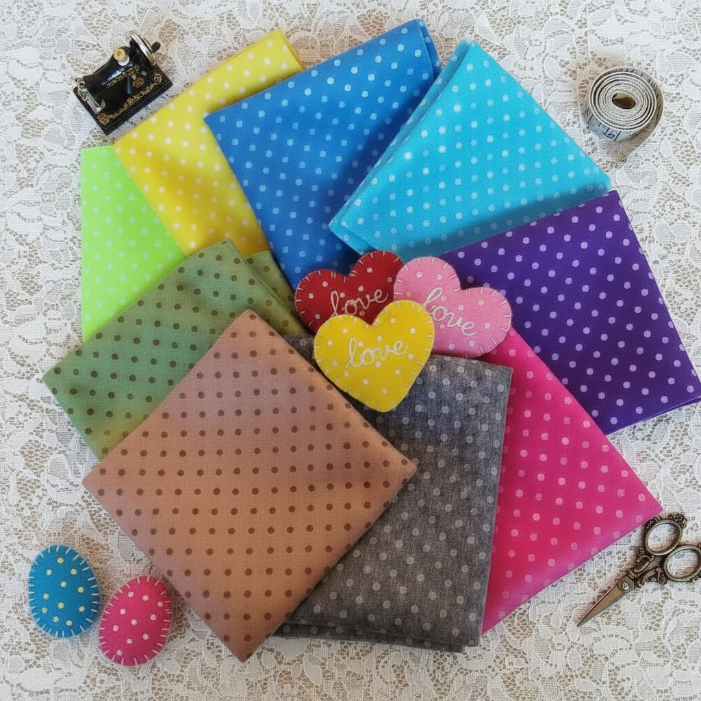 fogli piegati feltro colorato pannolenci stampato fantasia pois 9 colori per lavoretti creativi bambini e Natale hobbistica cucito cuoricini love san valentino