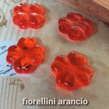fiorellini arancio perle di vetro a lume forma fiori quadrifoglio perline stile veneziano