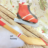 set hockey sul ghiaccio pattino racchetta miniature 8-19 cm per bambole pupazzi gnomi Natale, elfi folletti del bosco decorazioni rustiche legno natalizie fai da te vetrinistica addobbi albero