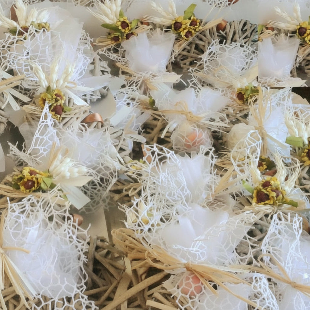 idea bomboniere con cuore vimini rattan viticcio midollino salice cuoricino da decorare e appendere con confetti spighe rafia girasoli