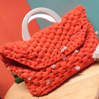 idea borsa uncinetto fettuccia da creare fai da te con manici economici plastica mezzaluna bianco madreperla per lavori a maglia knitting crocheting hobbistica artigianali