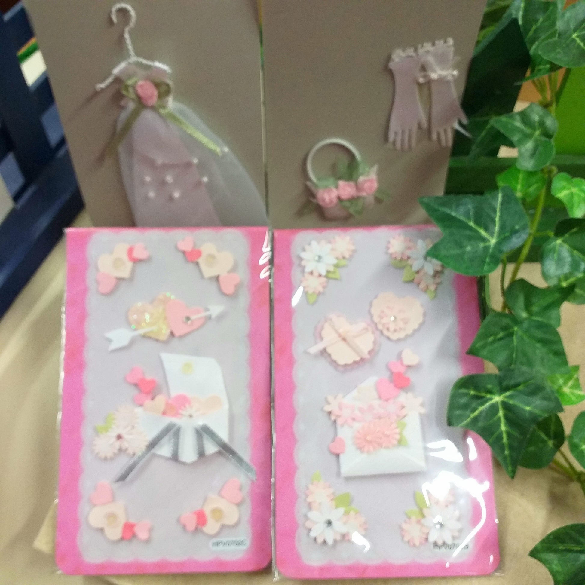 abito sposa guanti cestino bouquet scatola bustina cuoricini decorazioni per biglietti auguri regalo bebè fai da te matrimonio