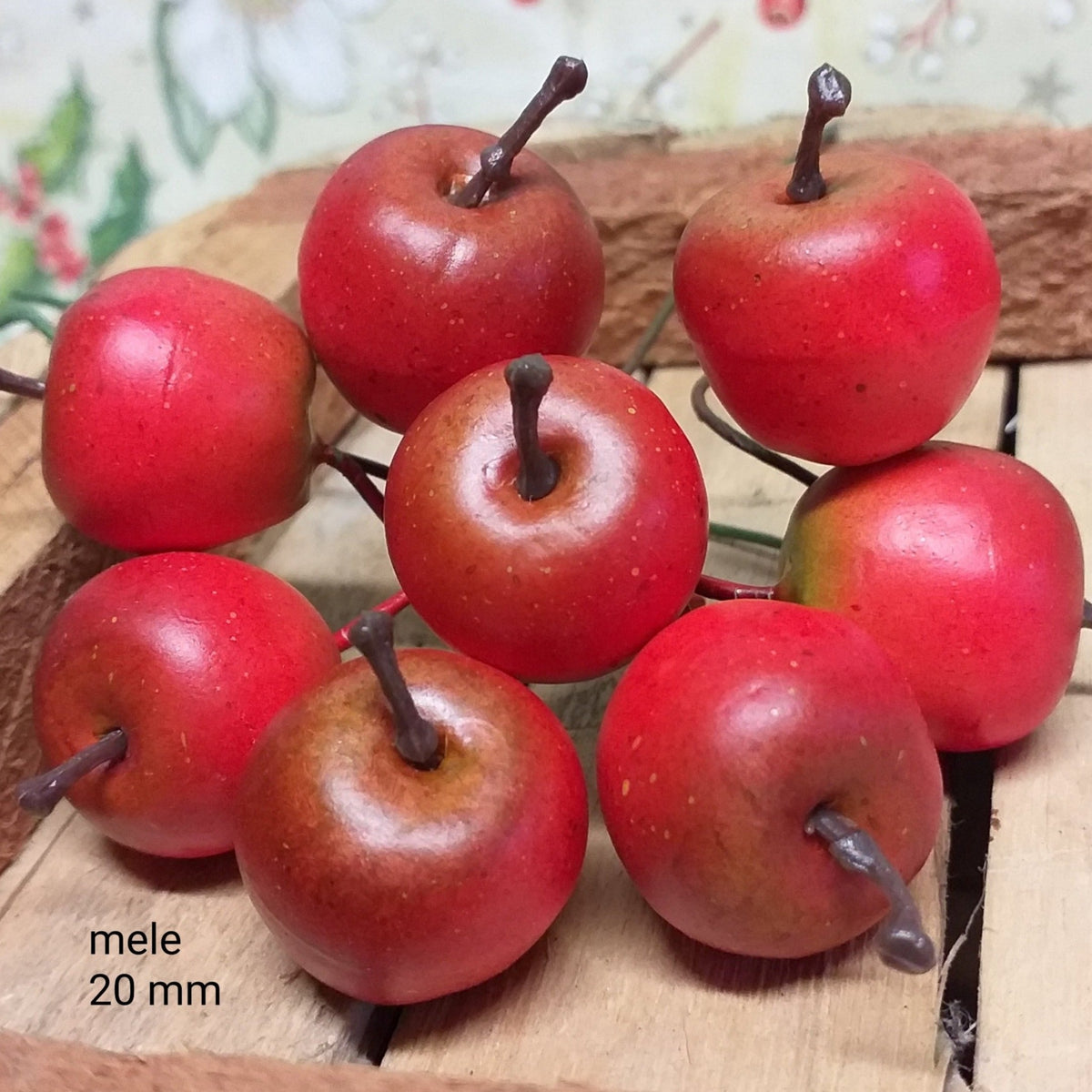 fruttini 20 mm mele rosse con gambo stelo mini frutta finta artificiale ad uso decorazioni Natale vetrine casa bomboniere hobby creativi fai da te composizioni centrotavola