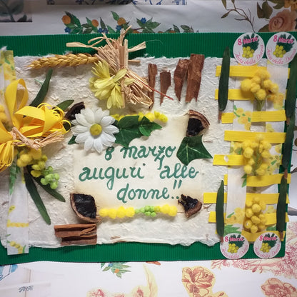 tableau 8 marzo auguri con mimosa artificiale e fai da te festa della donna decorazioni casa vetrina negozio idee regalo packaging