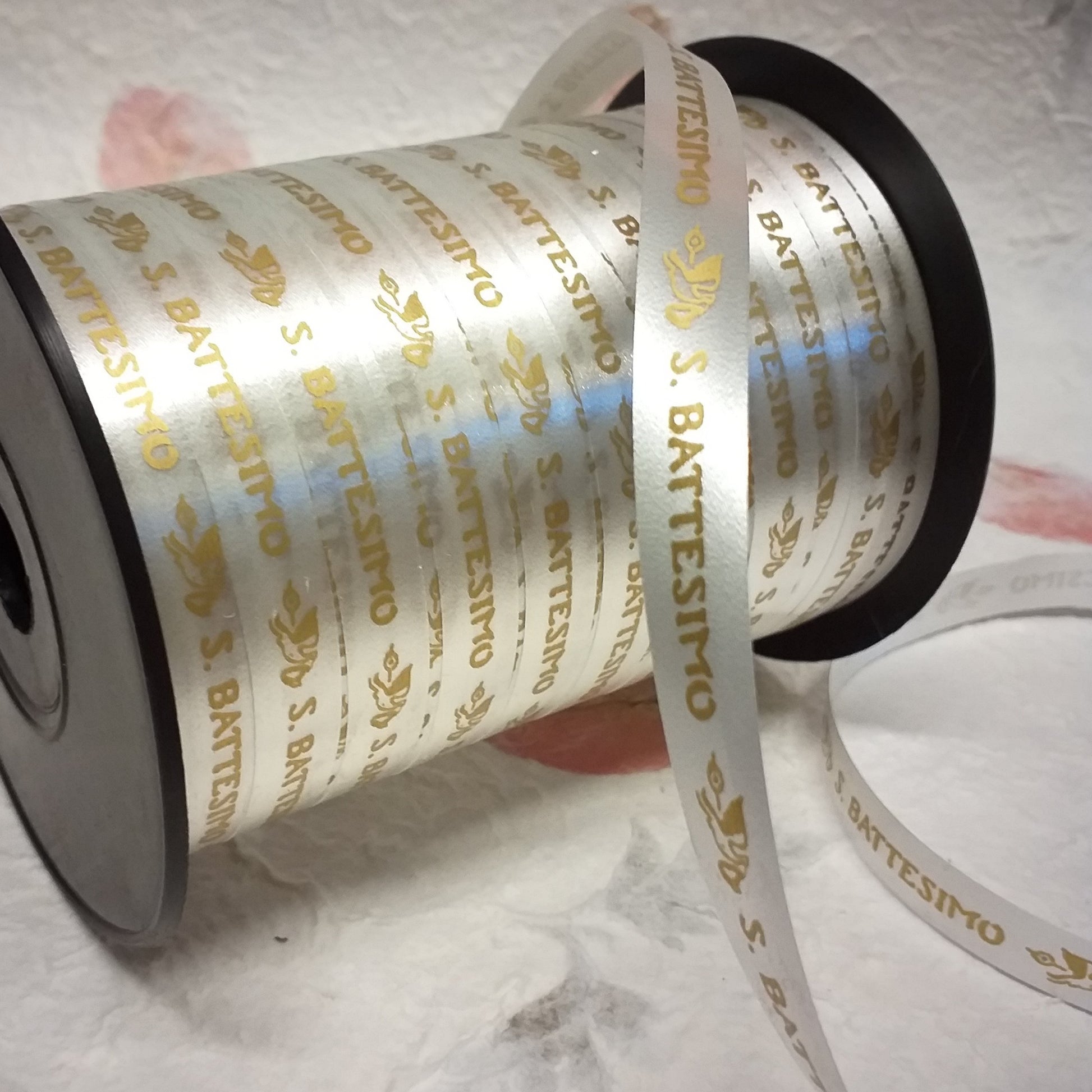 nastro uso bomboniere fai da te e confettata in carta stampato scritta dorata Battesimo simboli