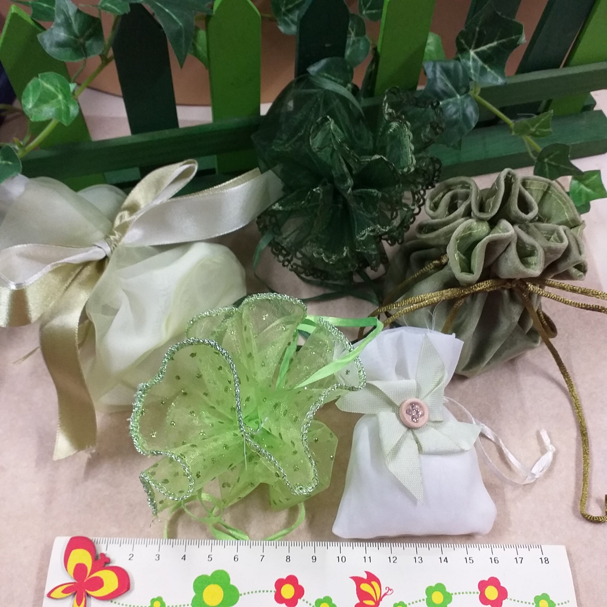 colore verde promessa matrimonio compleanno shop online negozio di vendita stock offerta sacchetti portaconfetti economici sacchettini colorati assortiti misti portalavanda portariso portapetali porta pot pourri fiori secchi profumati
