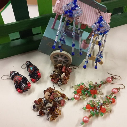 shop online retrò orecchini particolari  bigiotteria etnica perline colorate perle fimo cernit cristalli e pietre semi-preziose o metallo wire