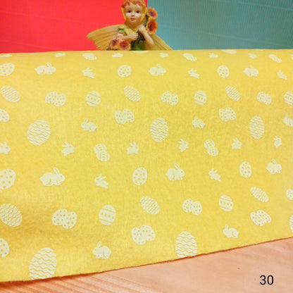 feltro pannolenci stampato fantasia tessuto cucito creativo disegnato coniglietti uova Pasqua uso lavoretti creativi bambini ghirlande fuoriporta centrotavola decorazioni fiori