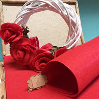 pannolenci morbido tessuto di feltro rosso tinta unita uso lavoretti creativi natalizi ghirlande fiori rose hobbistica natale cucito creativo patchwork