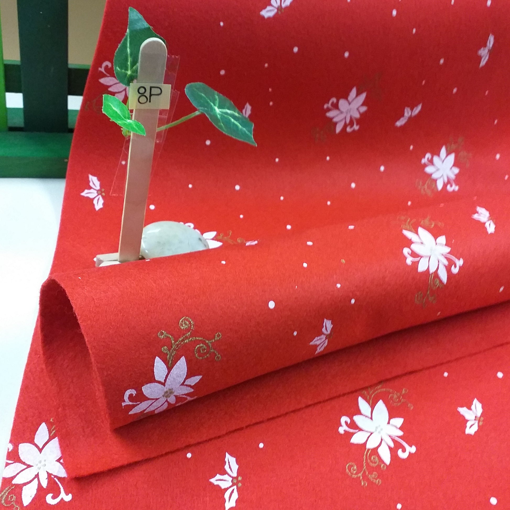 bianco rosso oro glitter pannolenci stampato Natale feltro morbido fantasia stella natalizia poinsettia fiori agrifoglio uso fai da te fuoriporta creazione folletti gnomi centrotavola decorazioni albero