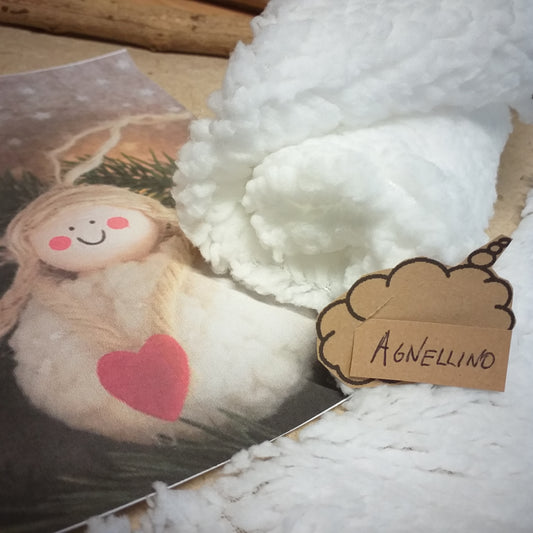 agnellino bianco tessuto pelliccia sintetica stoffa da hobby creativi pelo corto plush ricciolini idea fai da te angioletto bambola albero natale uso creare gnomi pupazzi folletti elfi fate angeli natalizi