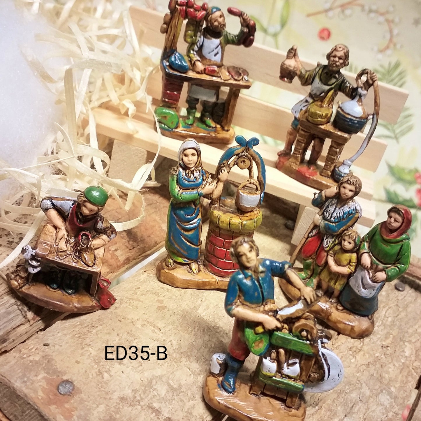 statuine piccole economiche Presepe stock 6 pastori figuranti tipo legno contadini artigiani arti e mestieri figurine statuette di popolani contadine