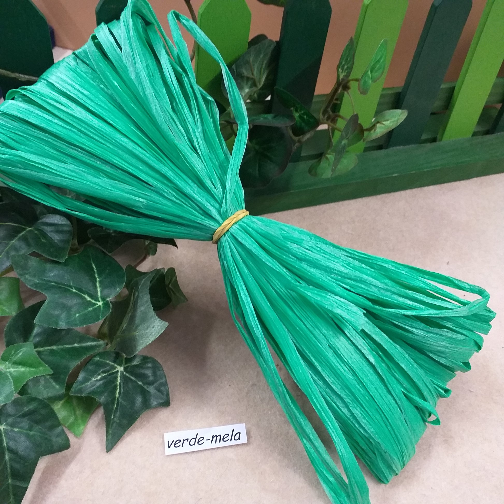 verde-mela offerta rafia di carta sintetica colorata per bomboniere fai da te lavoretti creativi packaging natale confezioni pacco regalo uova pasquali partecipazioni