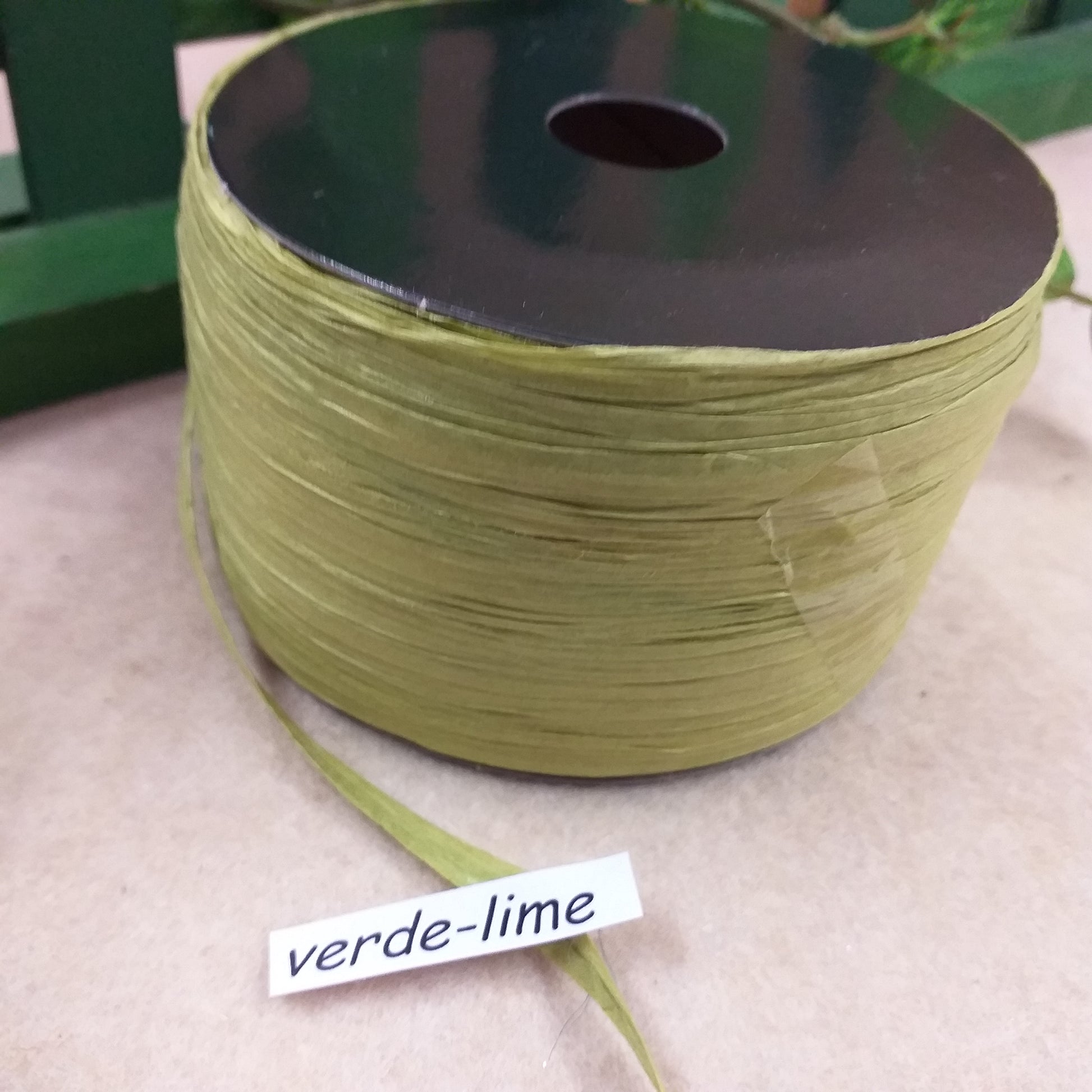 colore verde-lime rafia di carta sintetica colorata per bomboniere fai da te lavoretti creativi packaging natale confezioni pacco regalo uova pasquali partecipazioni