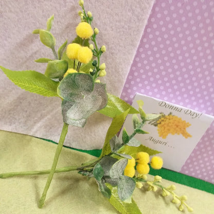 ramo 14 cm palline gialle fiori foglie su stelo per 8 marzo auguri con mimosa artificiale finta e fai da te festa della donna decorazioni casa vetrina negozio idee regalo packaging vetrinistica confezionamento