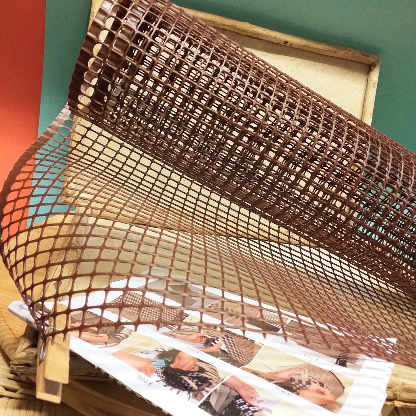 supporto rigido canvas plastica marrone quadretto 1 cm canovaccio rete borse per indurire irrigidire borsette uncinetto fai da te a mano lavorazioni fatte a mano con fettuccia filato cordino corda lana cotone