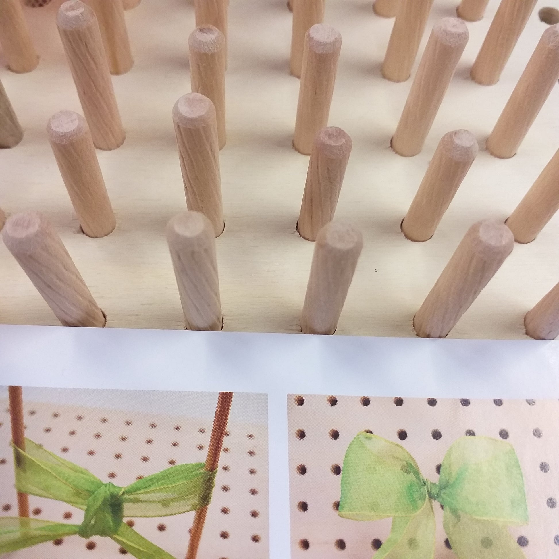 come creare fiocco coccarda di nastro con spine perni bastoncini del telaio di legno ad uso fai da te mattonelle tessitura granny
