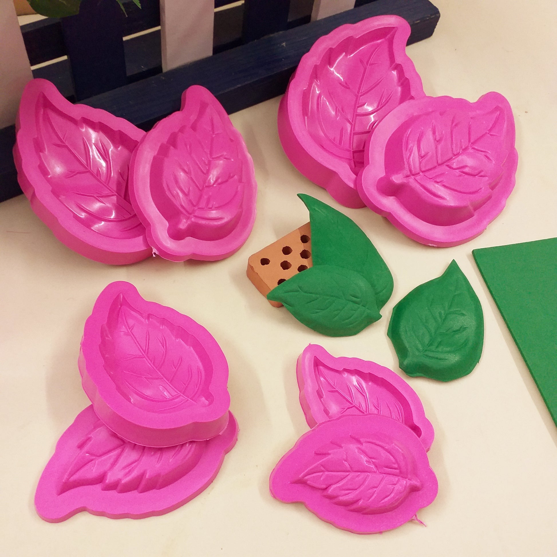 shop online vendita stampi con doppie formine per creare foglie di fiori fommy carta eva gomma crepla idee fai da te con foam mousse verde