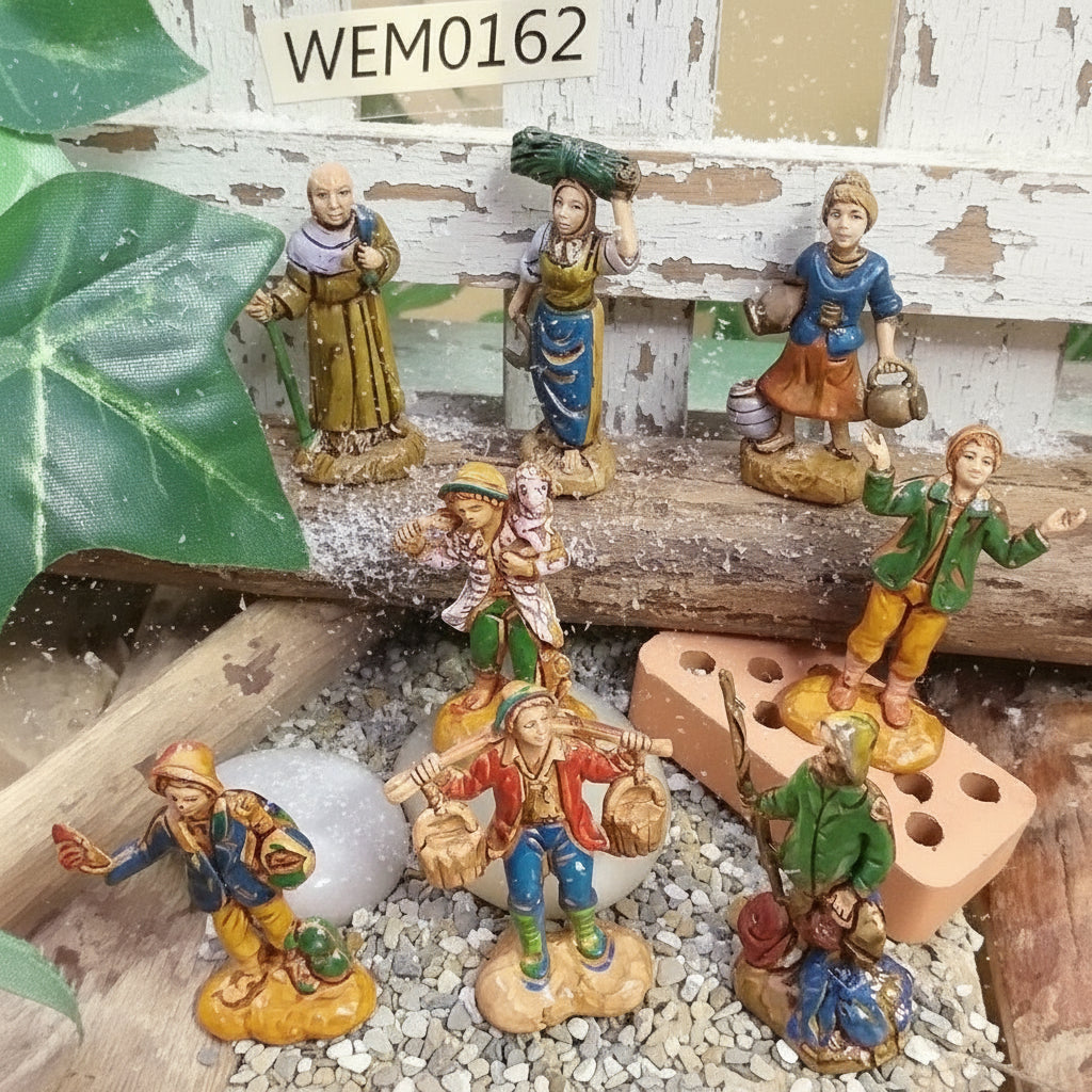 frate in preghiera, contadina, lavandaia, pastore, portatore di acqua statuine 3-4 cm presepe natale plastica simil-legno miniature piccole figuranti statuette pastori contadini mercanti popolani uso allestimento vetrinistica