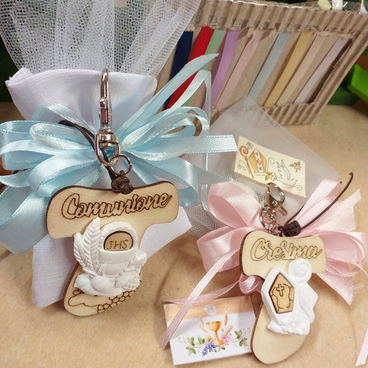 rosa celeste bambino bambina Croce Tau grande legno pirografia simboli Comunione Cresima applicazione gesso calice spighe uva Mitria pastorale versione portachiavi cordino moschettone gancio confezionata sacchetto bianco nastro shabby chic confetti tulle bigliettino tag personalizzato stampato