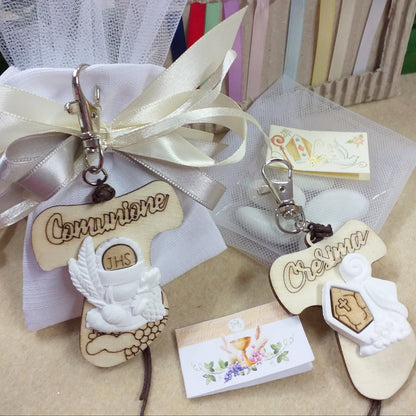 Croce Tau grande legno pirografia simboli Comunione Cresima applicazione gesso calice spighe uva Mitria pastorale versione portachiavi cordino moschettone gancio confezionata sacchetto bianco nastro shabby chic confetti tulle bigliettino tag personalizzato stampato
