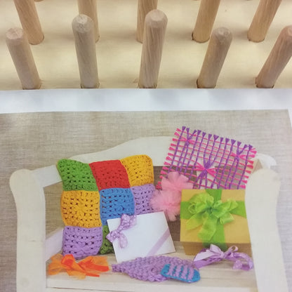 idee fai da te cuscini scatole disegni schemi weaving pin wooden loom Stafil telaio legno di tessitura con spine bastoncini perni cosa realizzare con filo cotone rafia mattonelle granny di filato rafia con ago plastica curvo
