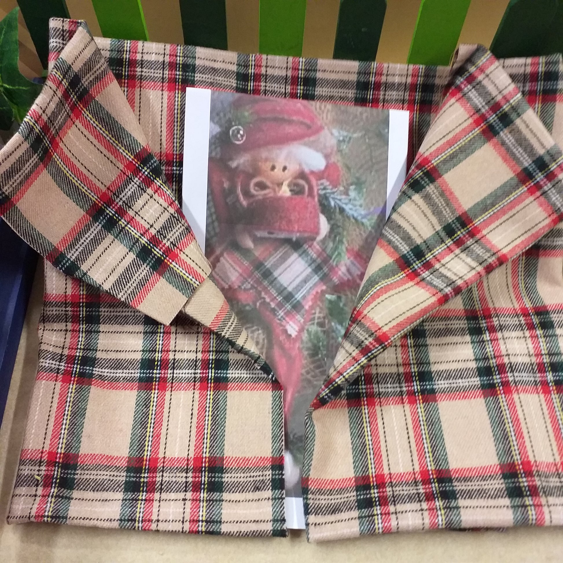 Scotland stafil beige rosso blu panno tessuto scozzese lana sintetica stoffa tartan a quadretti uso cucito cuscino Sancho Natale addobbi decorazioni fai da te hobbistica creativa gnomi del bosco e della neve streghetta befanella